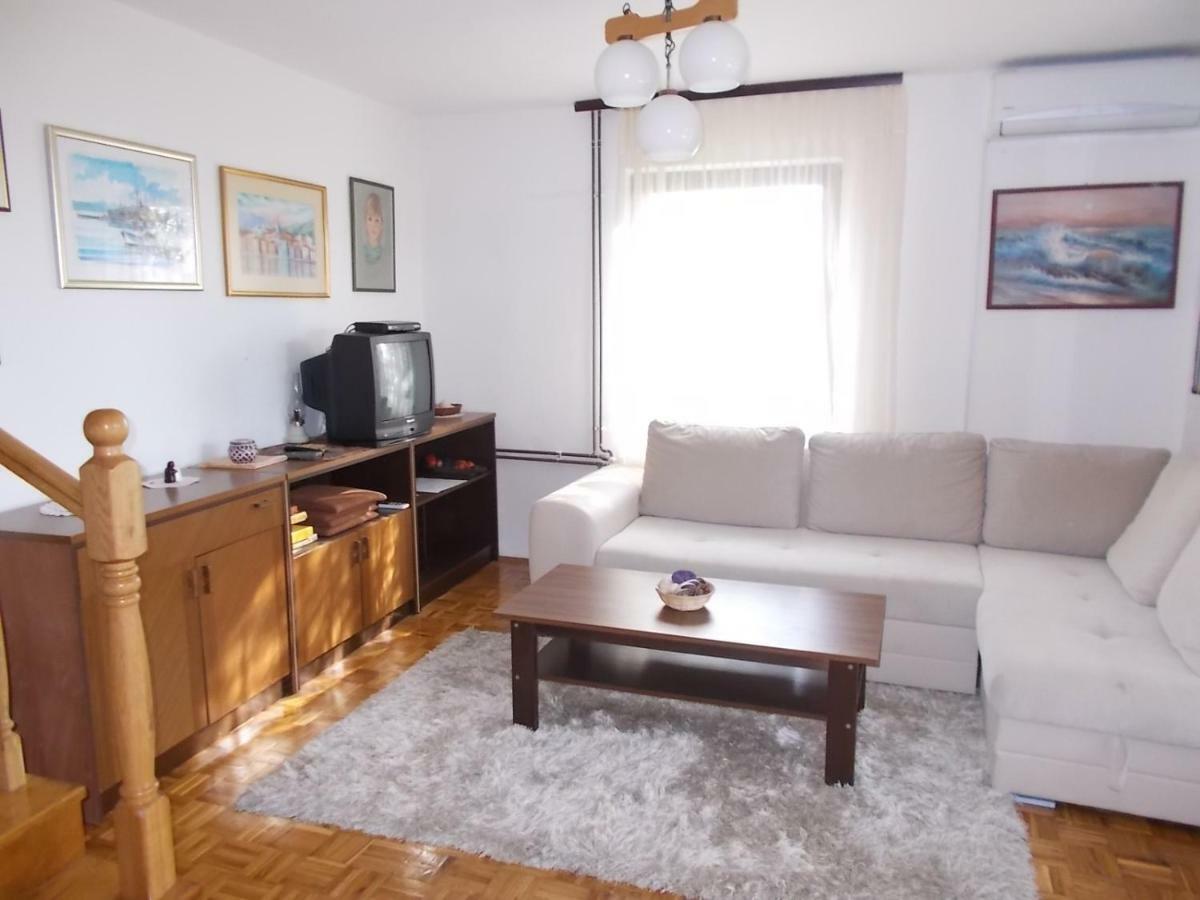 Krk Apartmani Pepina Pinezići 外观 照片