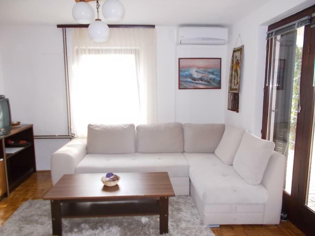 Krk Apartmani Pepina Pinezići 外观 照片